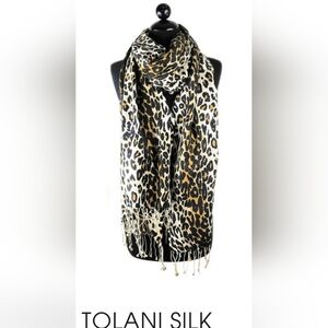 TOLANI Famous brand - Tolani Silk Pashmina Leopard Scarf  one size